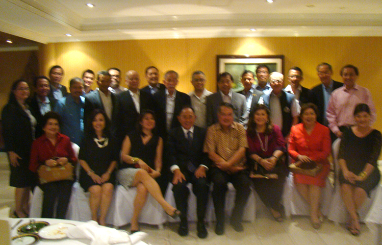 Ambassador hosted dinner in honour of Hon. Jose de Venecia, Jr. and family