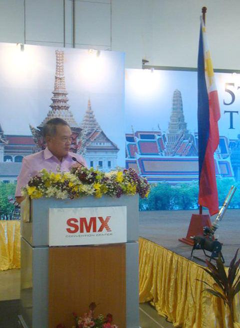 Ambassador presided over the opeThe 5th Thailand Trade Show 2013