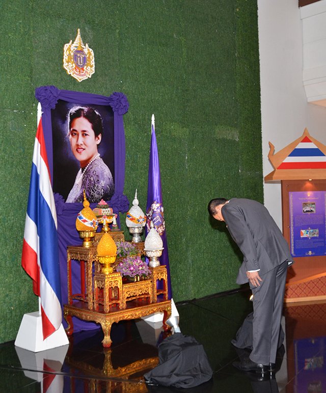 คนไทยที่พำนักในฟิลิปปินส์มาร่วมลงนามถวายชัยมงคล