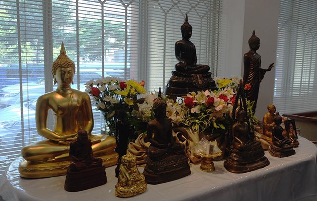 พิธีสรงน้ำพระพุทธรูปประจำสถานเอกอัครราชทูตฯ
